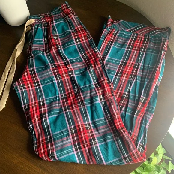 Victoria Secret Pajama Set Flannel - Picture 3 of 7